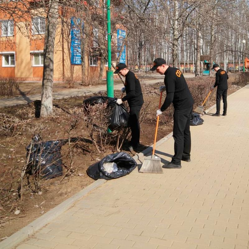 Уборка территории  в Задонске